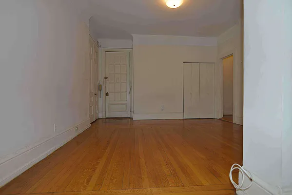 Rented by VESTWISE LLC | media 16