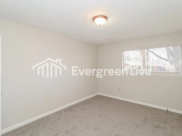 3404 Renault St — Photo 8