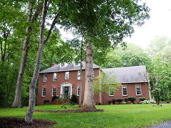 2nd image of 204 Kingston Dr