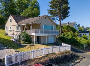 1810 Rainier St, Steilacoom, WA 98388