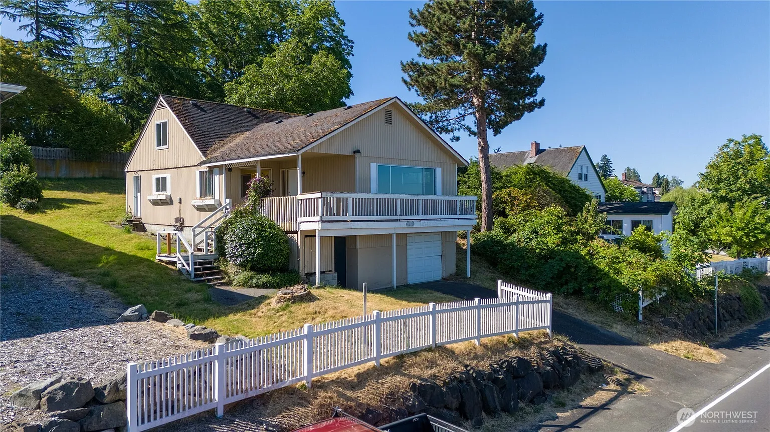 1810 Rainier Street photo 1