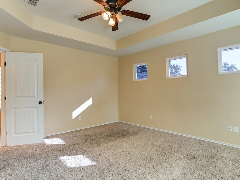 4802 Amherst St — Photo 27
