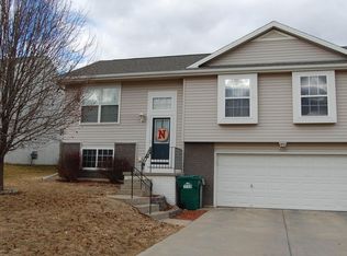 15612 Willow St, Omaha, NE 68136