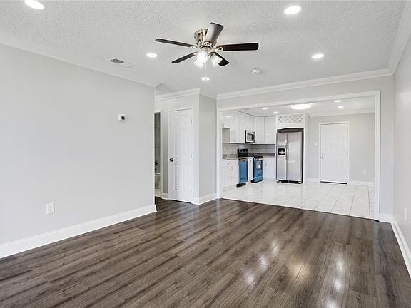 3rd image of 2717 Bayou Boeuf Dr