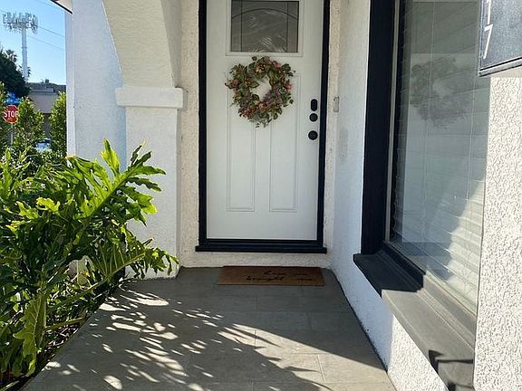 2nd image of 3017 W 84th St