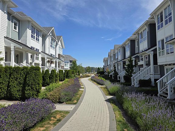 3rd image of 5311 Admiral Way #59