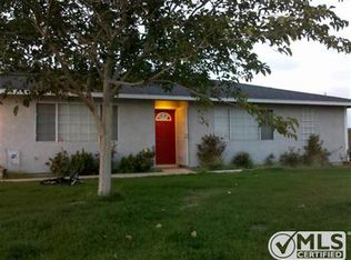 22748 Shawnee Rd, Apple Valley, CA 92308