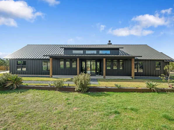 107 W Lakeshore Dr, Dripping Springs, TX 78620