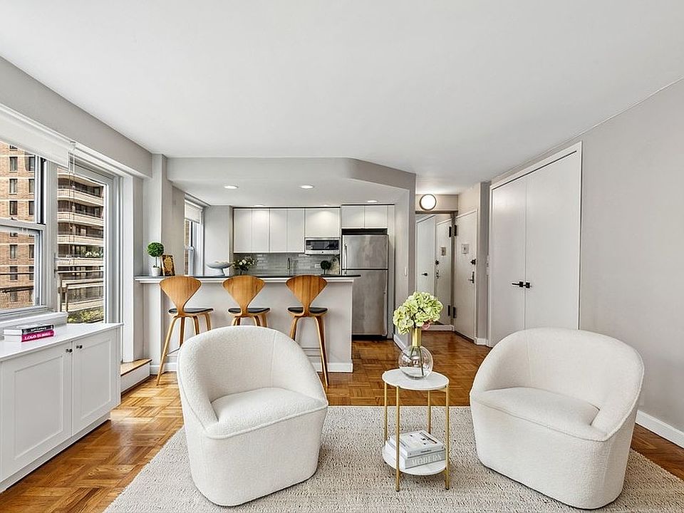 1st image of 330 E 49th St APT 14B