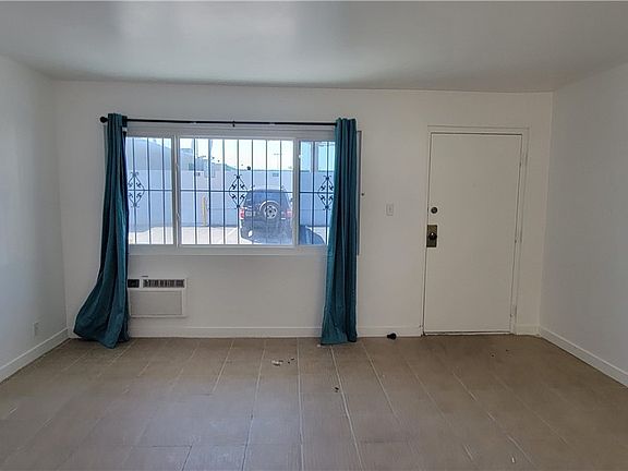 2nd image of 4600 Paradise Rd Unit 17
