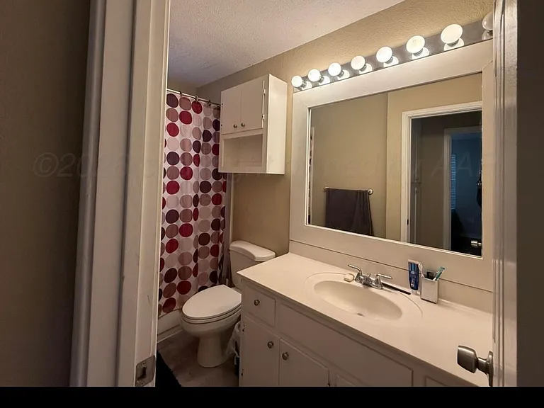 4120 S Hughes St — Photo 8