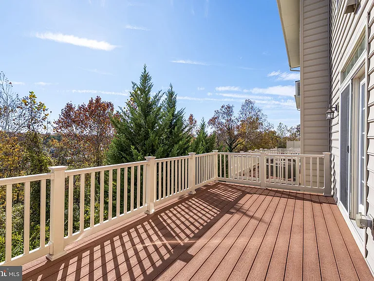 5313 Stream Bank Ln — Photo 42
