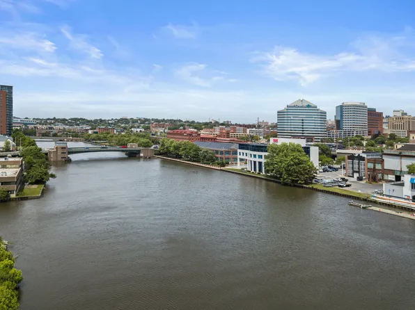 River House Apartments