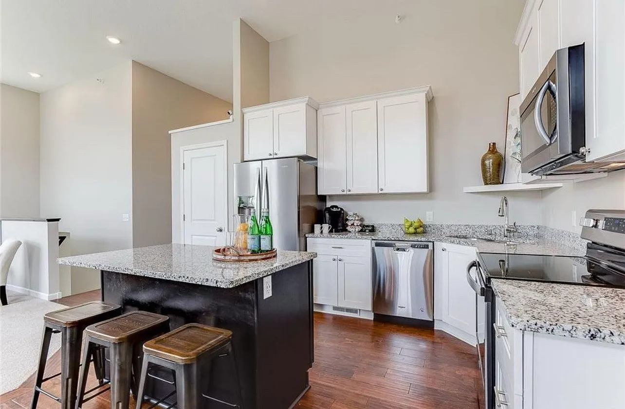 13673 Brockway Ave — Photo 3