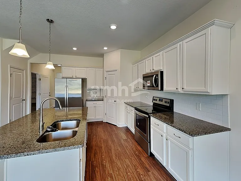 302 Crestrun Loop — Photo 4