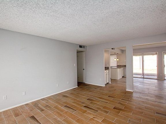 2nd image of 10814 W Hayward Ave