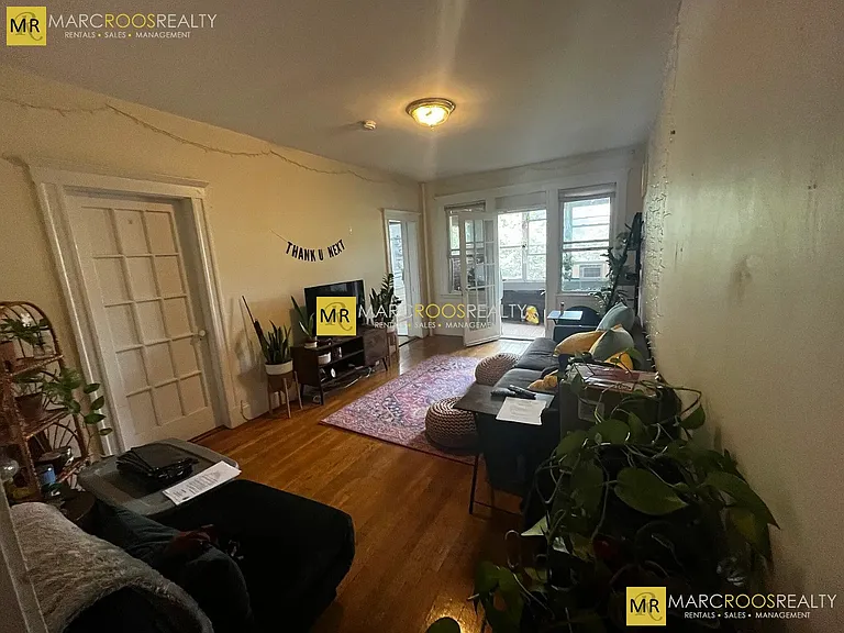 11 Melvin Ave — Photo 1
