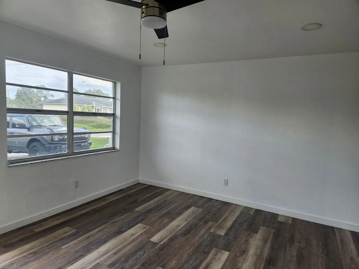 Cozy 2br 2ba House In Buckingham Area Recently Reduced! — Photo 3