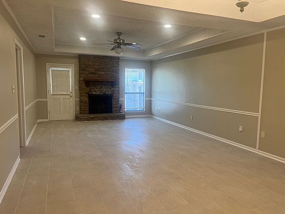 4th image of 227 Heatherwood Dr