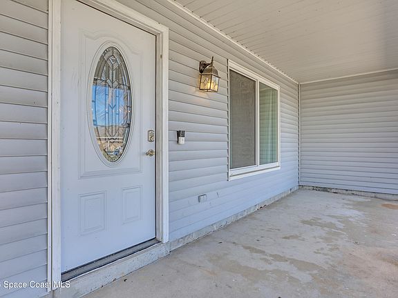 5th image of 1074 Castile Rd SE #9