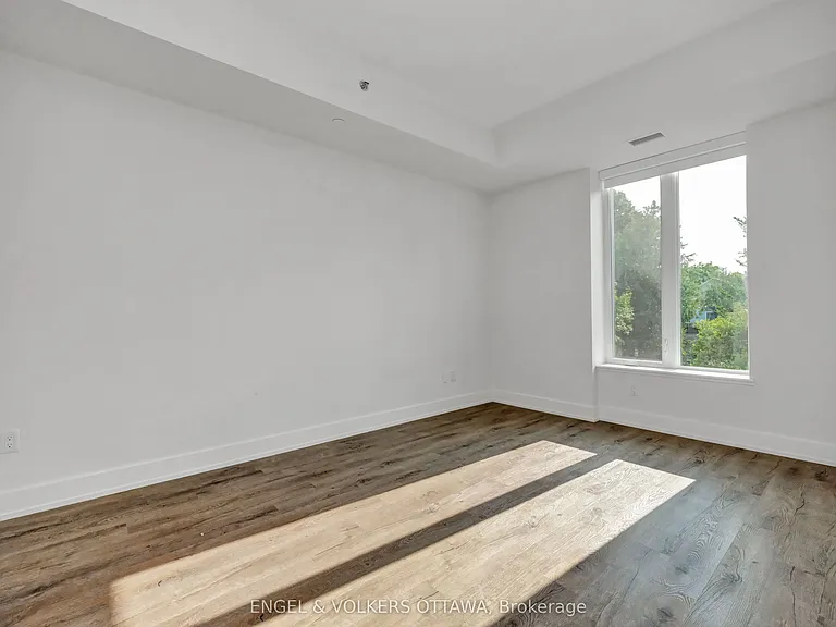 280 Crichton St #108 — Photo 24