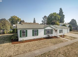 284 N 12th Ave, Cornelius, OR 97113