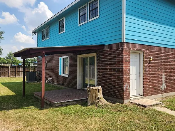 9250 Dexter St, Houston, TX 77075