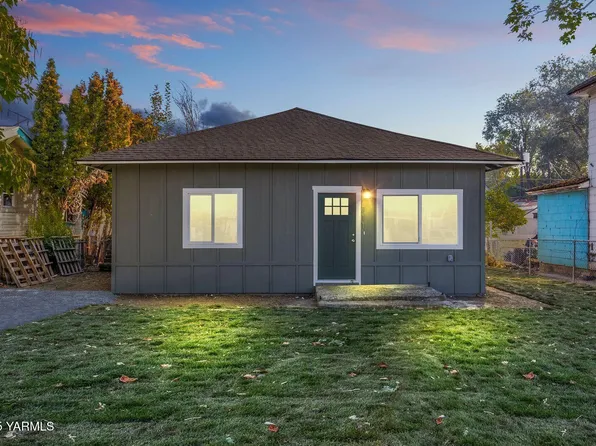 711 N 3rd St, Yakima, WA 98901