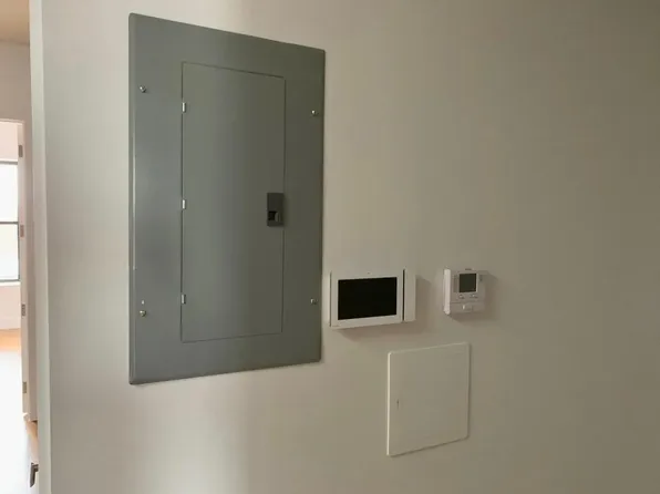 64-10 Gates Avenue image 17 of 17