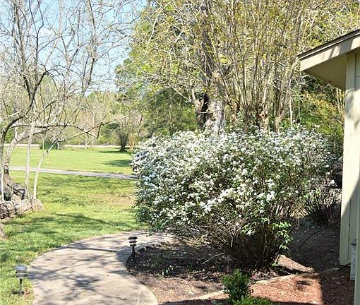 2nd image of 118 Oyster Creek Dr