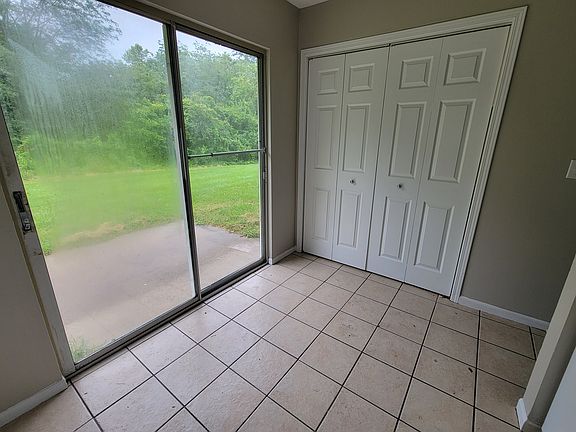 3rd image of 630-632 W Country Squire Ct #630