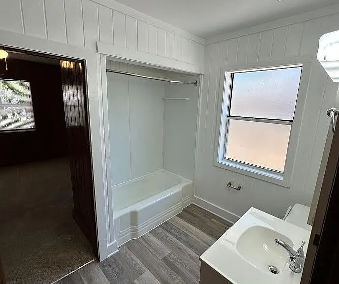 324 Michael Ct — Photo 9