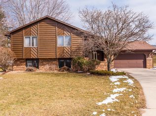 2407 Alpine Ln NW, Rochester, MN 55901