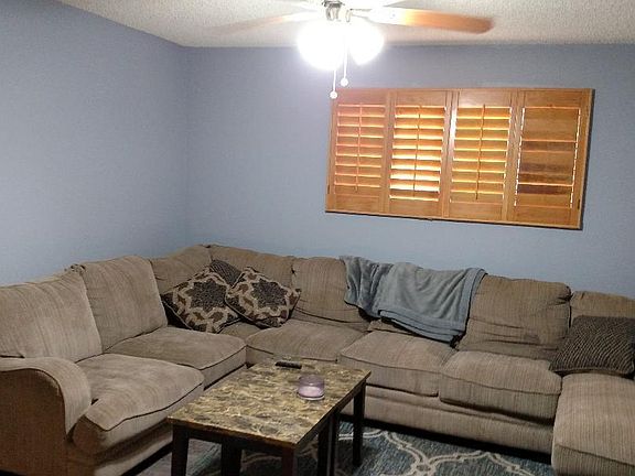 5th image of 2224 W Dahlia Dr