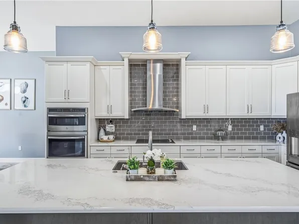 6000 NW Favian Ave, Port Saint Lucie, FL 34986