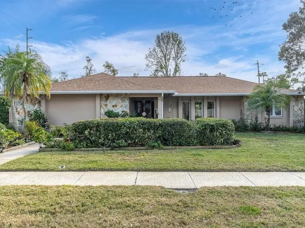 14022 Passage Way, Seminole, FL 33776