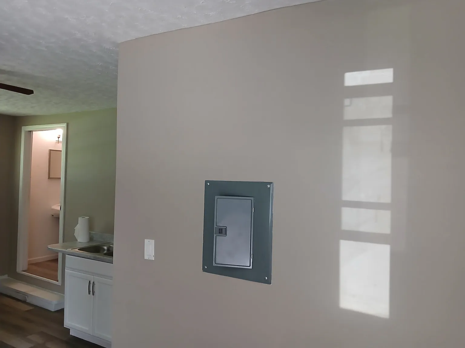 6090 King Arthur Dr — Photo 4