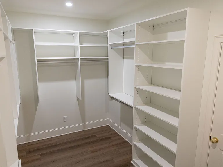 728 Green St NE — Photo 15