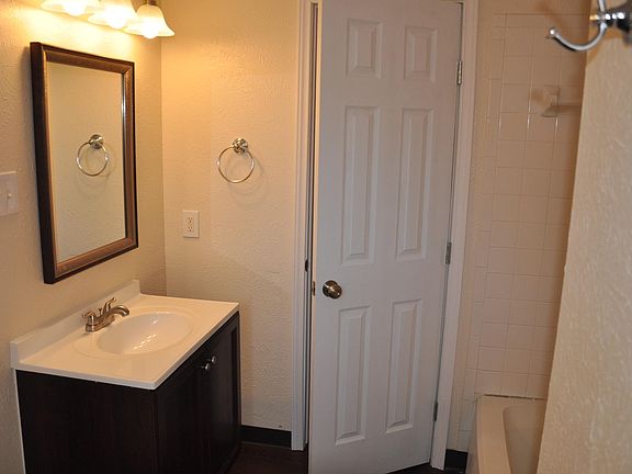 5th image of 1411 Atterbury Ln