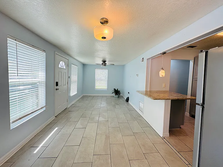 1683 Fricke Ave — Photo 2