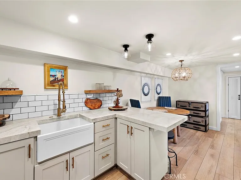 233 Cajon St — Photo 8