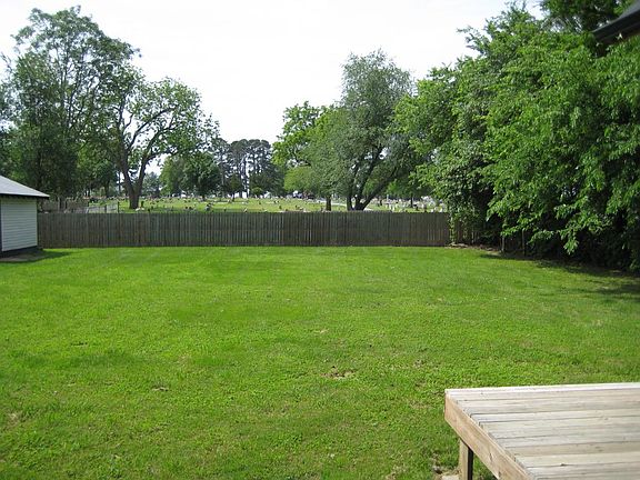 5th image of 705 SW 2nd St
