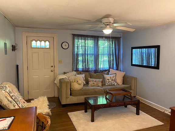 3rd image of 607 S Fess Ave Unit 5