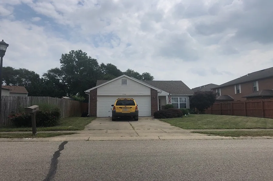 336 Park Dr photo 1