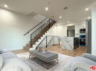 5340 Denny Avenue, North Hollywood, CA 91601