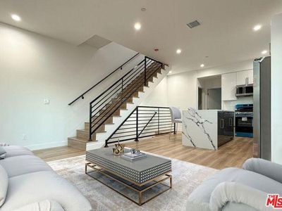 5340 Denny Ave, North Hollywood, CA, 91601