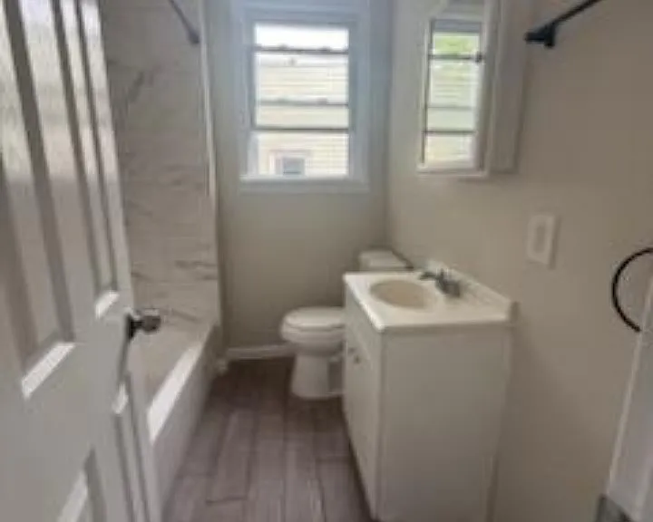43 Underwood St #2RR — Photo 4