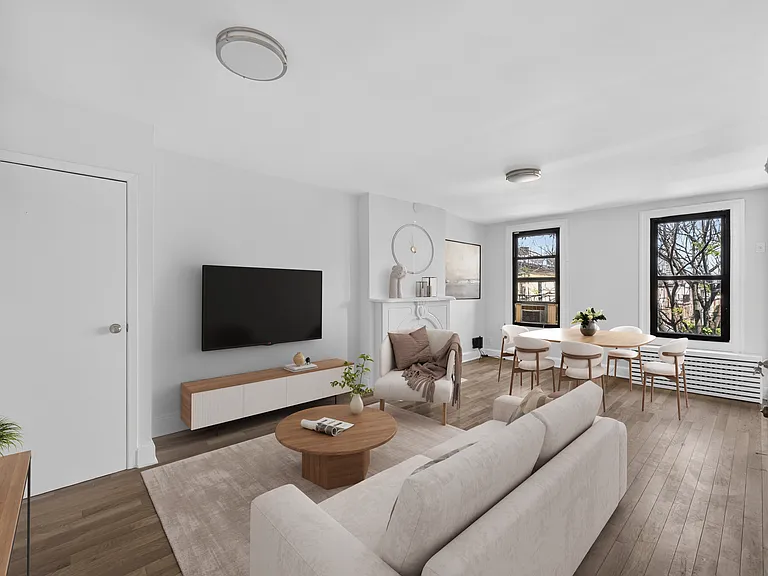351 Smith St #3 — Photo 1