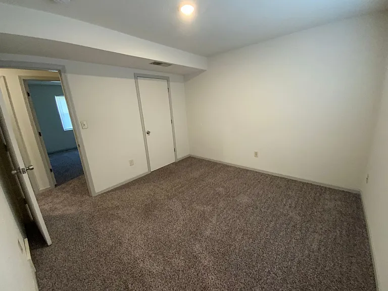 1630 W Amos Dr — Photo 19
