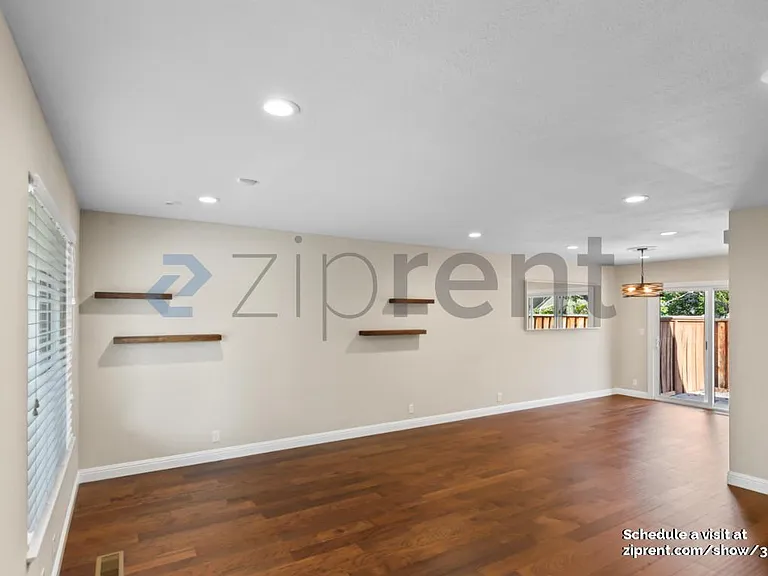 2950 Moorpark Ave — Photo 7